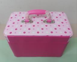 Hello Kitty Cosmetic Box image 3