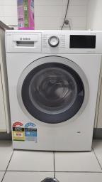 Less used Bosch S6 Washing machine image 3