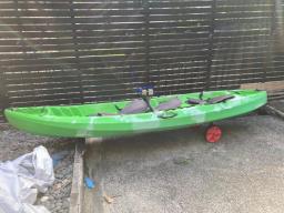 Kayak with portable wheel  set image 1