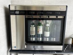 4 bottle Wine Dispenser image 1