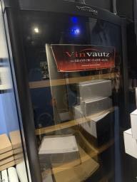 Vinvautz Vz120bhk wine fridge image 1