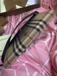 Burberry Vintage Check  Leather wallet image 6