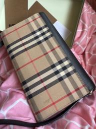 Burberry Vintage Check  Leather wallet image 7