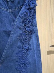 Denim skirt with embroidered flowers image 3