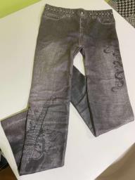 Retro-chic Leggings with Intricate Print image 1