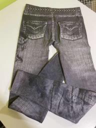 Retro-chic Leggings with Intricate Print image 2