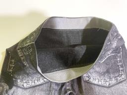 Retro-chic Leggings with Intricate Print image 3