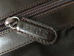 Gucci handbag in chocolate brown image 3