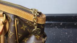 Louis Vuitton Tivoli Pm Monogram Handbag image 3