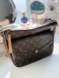 Lv Crossbody Messenger Bag image 1