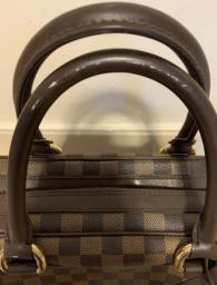 Lv handbag image 2