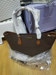 Michael kors handbag image 1