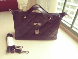 real leather handbag image 1