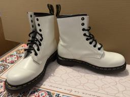 90 new - Dr Martens 1460 Smooth Leather image 3