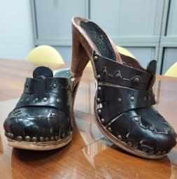 Black Sandals with Metalic Cover image 1