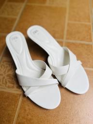 Cross strap heeled sandals image 2