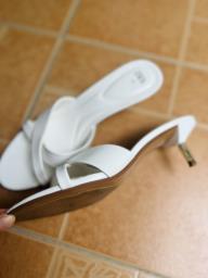Cross strap heeled sandals image 3