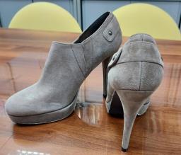 Grey Boots Whigh Heels image 2
