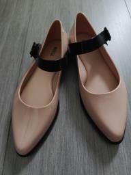 Melissa rain flats image 1