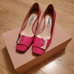 Prada pink patent leather pumps heels image 1