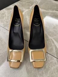 Roger Vivier women shoes image 2