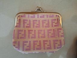 Emerson Top 20 free coin purse image 4