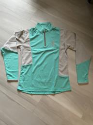 Windbreakers and tee image 7