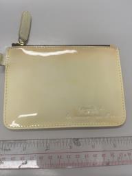 Agnes b pouch in patent image 2