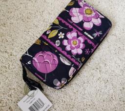 Unwanted Vera Bradley Wallet image 1