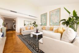 9 Headland Road image 3