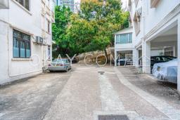 98 Repulse Bay Road image 8