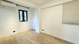 Bellevue Heights image 9