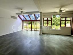 Bijou Hamlet image 3