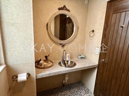 Bijou Hamlet image 7