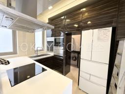 Blue Pool Court image 2