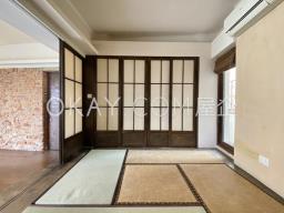 Blue Pool Lodge image 9