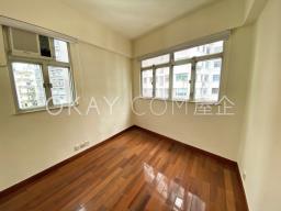 Caravan Court image 9