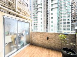 Carlos Court image 2