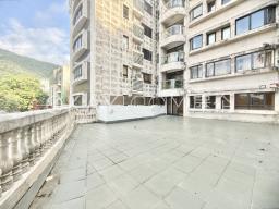 Carrie Garden image 1