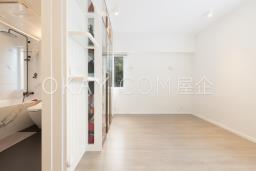 Carrie Garden image 8