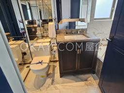 Castle One by V image 2