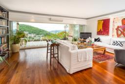 Clearwater Bay Apartments image 1