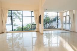 Floral Villas image 2