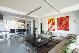 Fulham Garden image 1