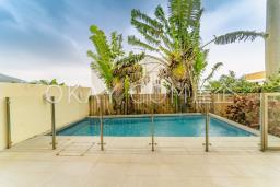Golden Lake Villa image 1