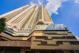 Grand Promenade image 8