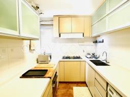 Greenvale Village - Greenburg Court image 2