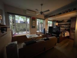 Greenview Court image 6