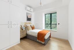 Hillsborough Court image 6