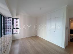 Hillsborough Court image 6